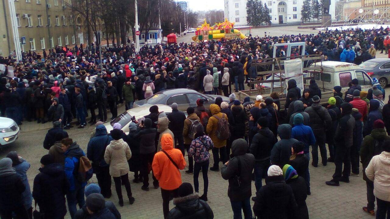 Митинг в связи с пожаром в торговом центре «Зимняя вишня», Кемерово