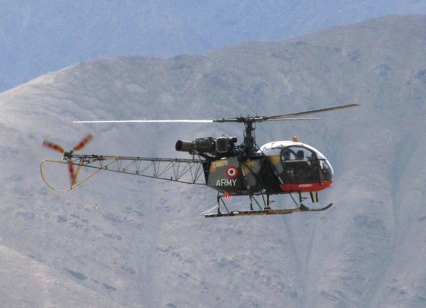 Индийский военный вертолет Cheetah