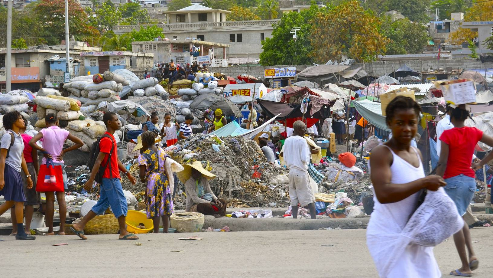 На улицах Гаити
