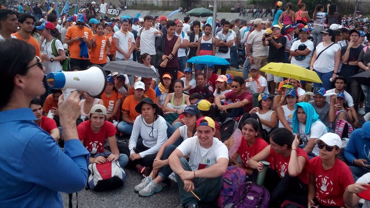 «Сидячий протест» в Венесуэле