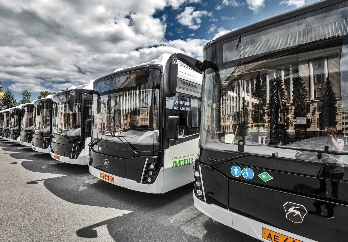 Новые экологичные автобусы в Липецке