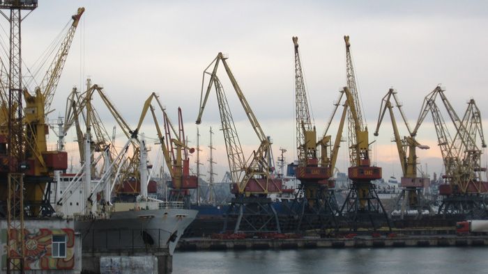 Краны в порту Одессы