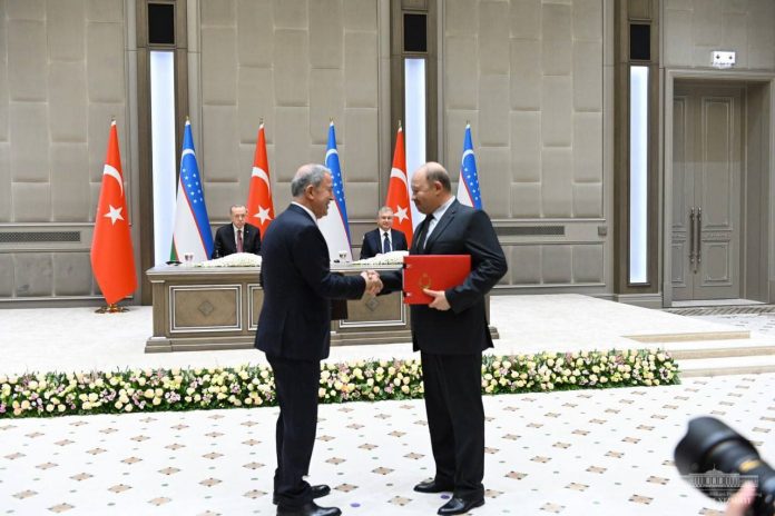 Подписание рамочного военного соглашения между Турцией и Узбекистаном