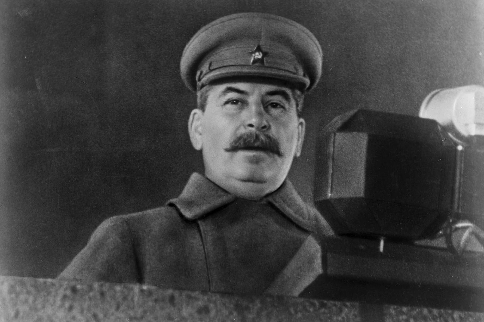 Сталин на параде 7 ноября 1941 года