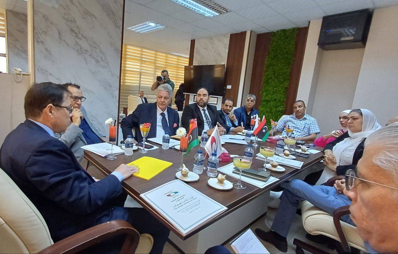 Посол России в Ливии Айдар Аганин на встрече с редакторами ливийских СМИ