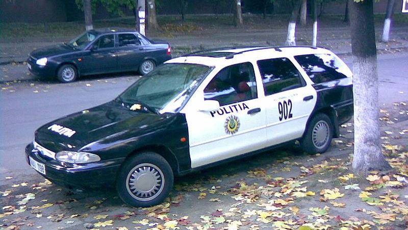 Автомобиль Ford Mondeo молдваской полиции, Кишинёв, 2009