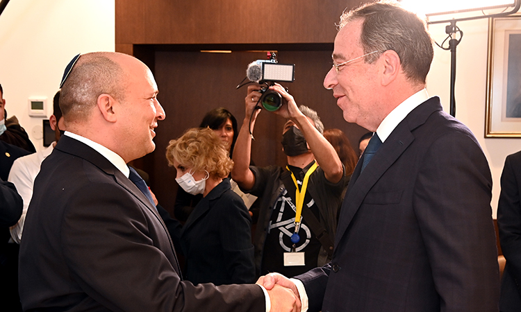 Посол США в Израиле Томас Найдес и премьер-министр Израиля Нафтали Беннет