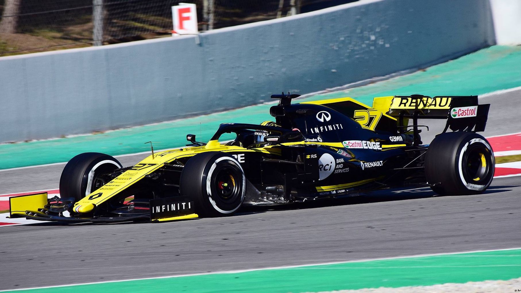 Болид «Формулы-1» Renault