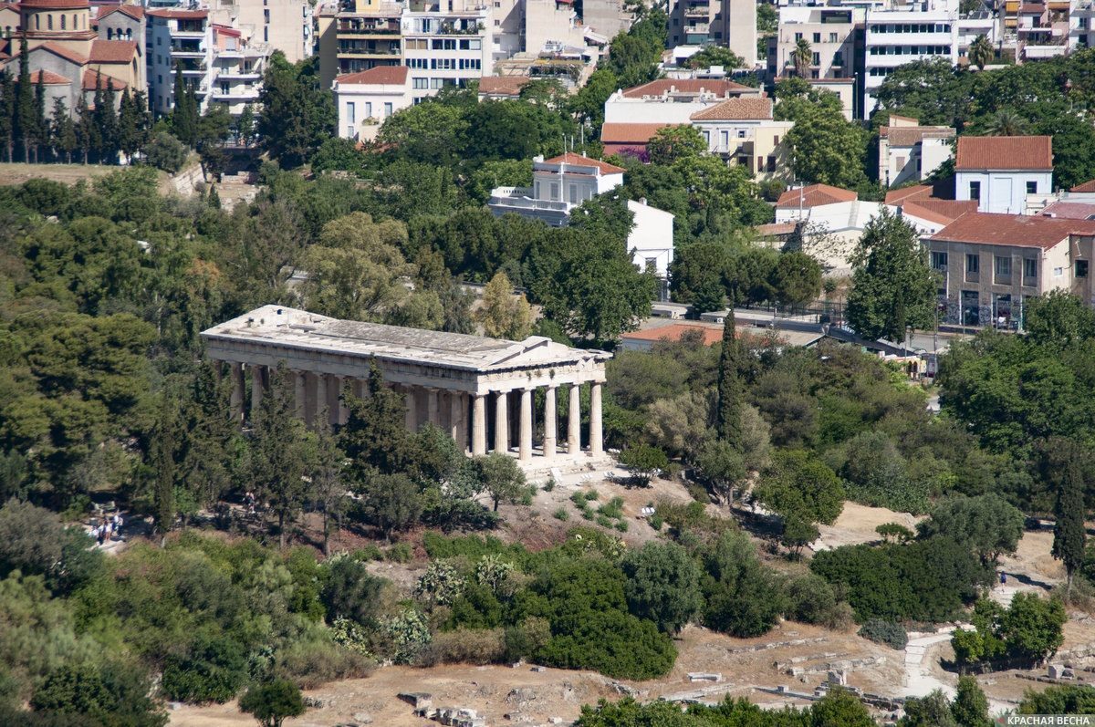 Вид на храм Гефеста с Акрополя. Греция. Афины