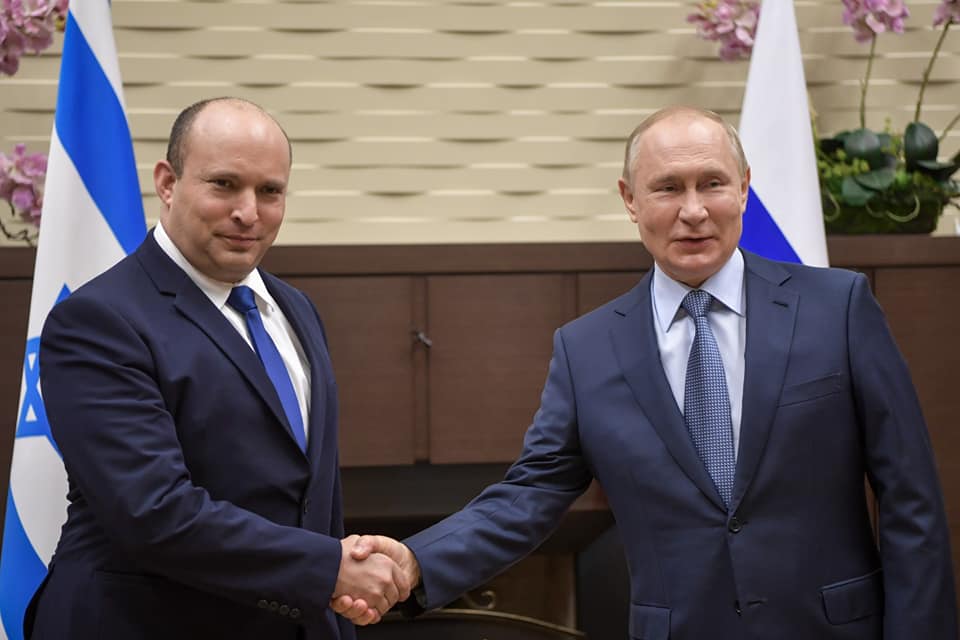 Премьер-министр Израиля Нафтали Беннет и президент России Владимир Путин