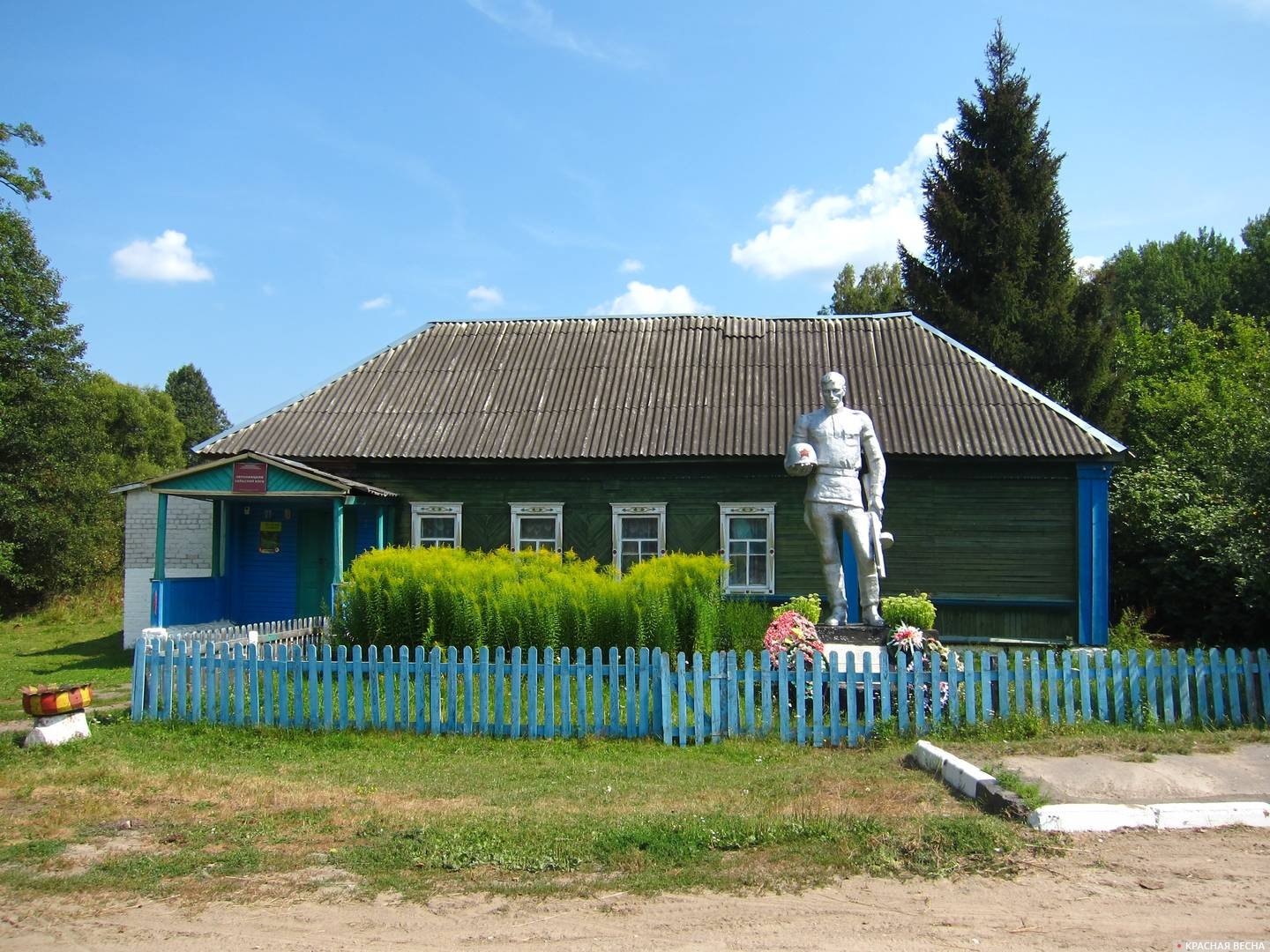 Черновицкий сельский клуб, д. Черновицы, Мглинский р-н, Брянская обл.