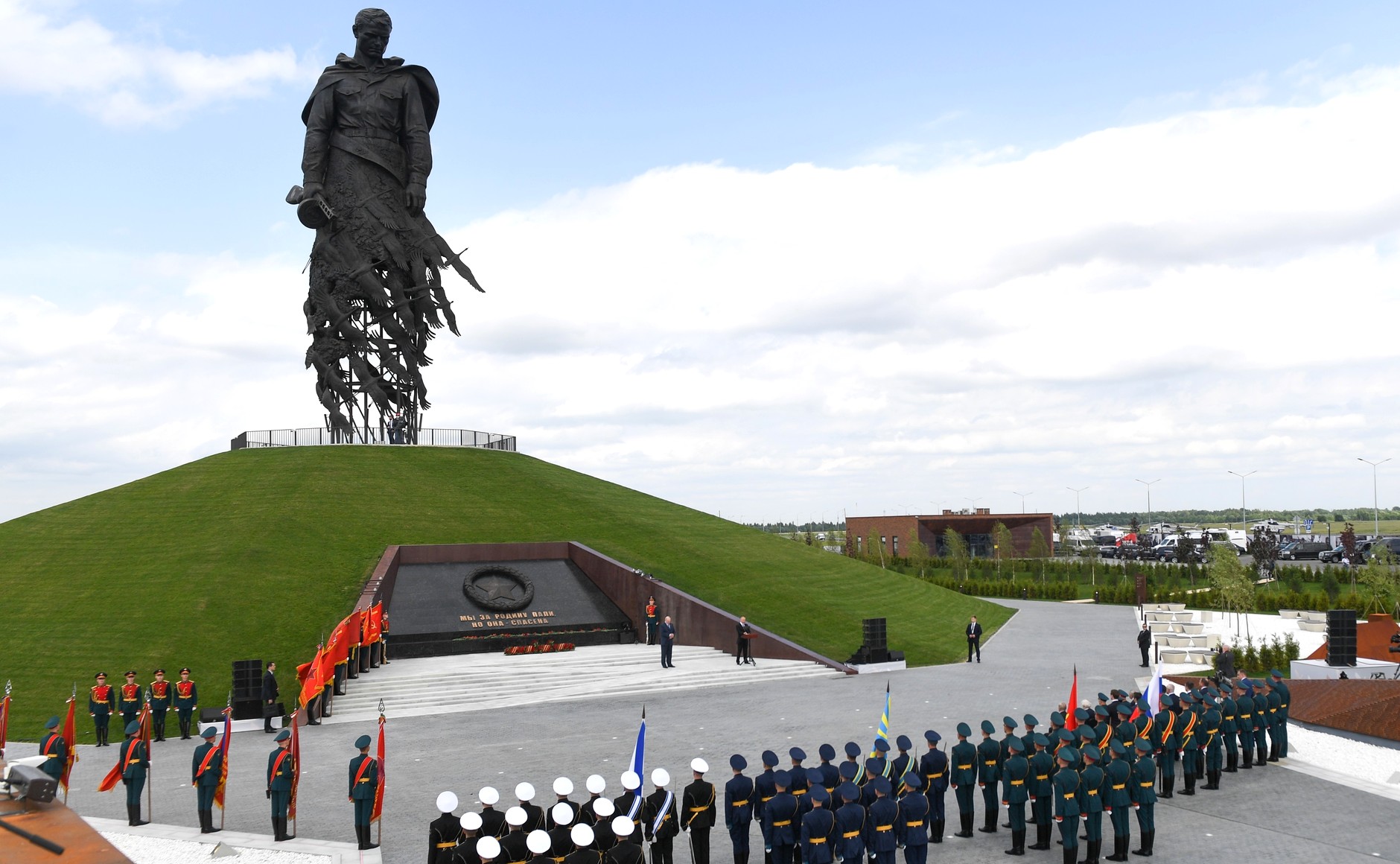 Сочинение по теме Памятник русскому солдату