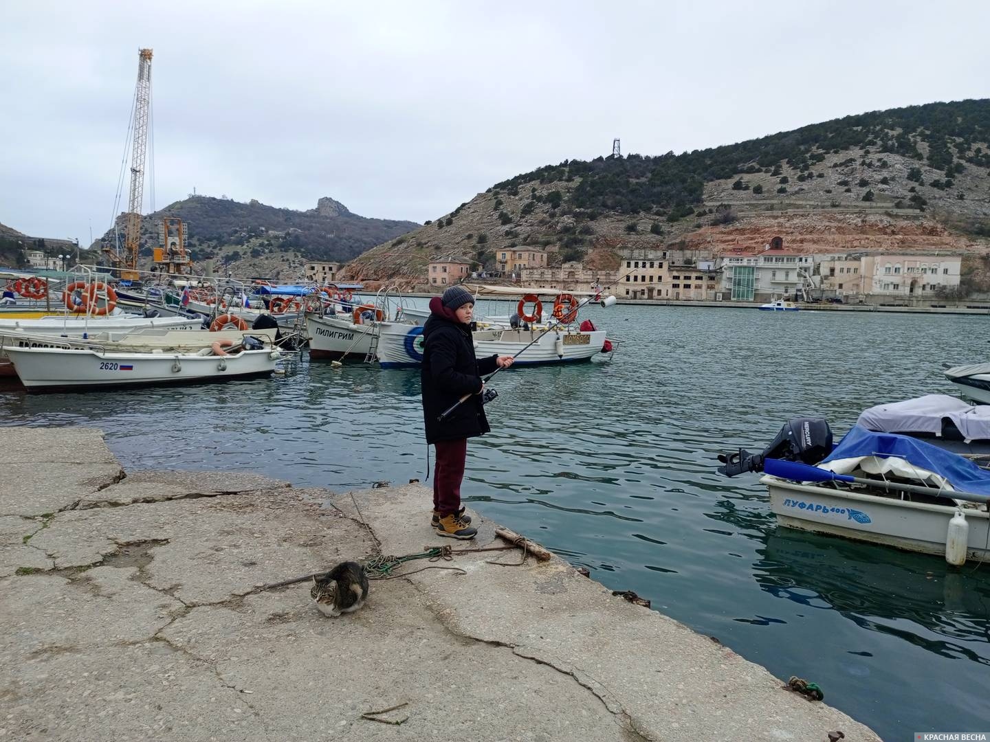 Юный балаклавский рыбак