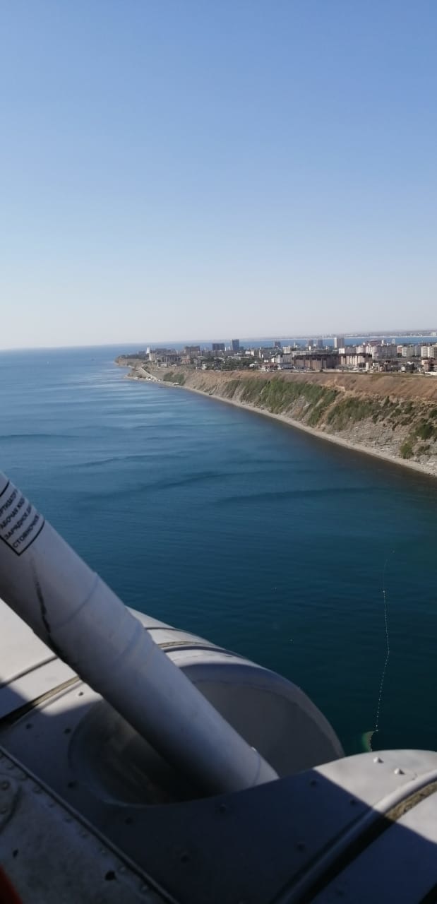 Вид на Черное море со спасательного вертолета Ми-8 27.06.2020
