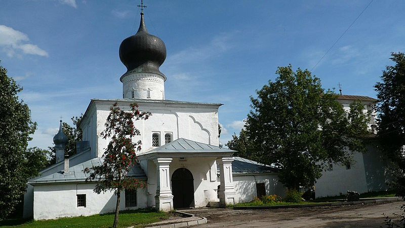 Церковь Успения с Пароменья со звонницей, Псков