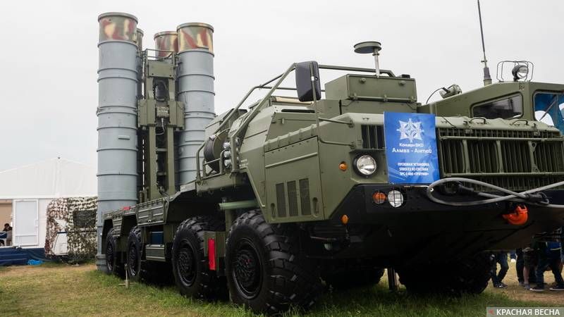 Пусковая установка ЗРС С-400 Триумф