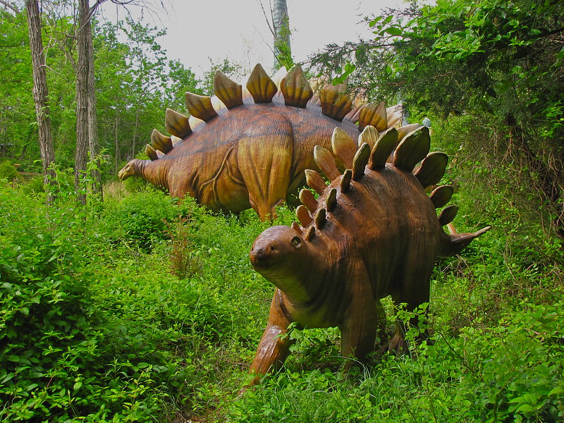 Стегозавр. Мир динозавров в Кейв-Сити, штат Кентукки, США