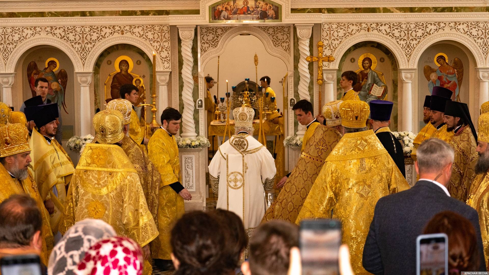 Освещение храму Петра и Февронии Муромских в Новороссийске Патриархом Кириллом