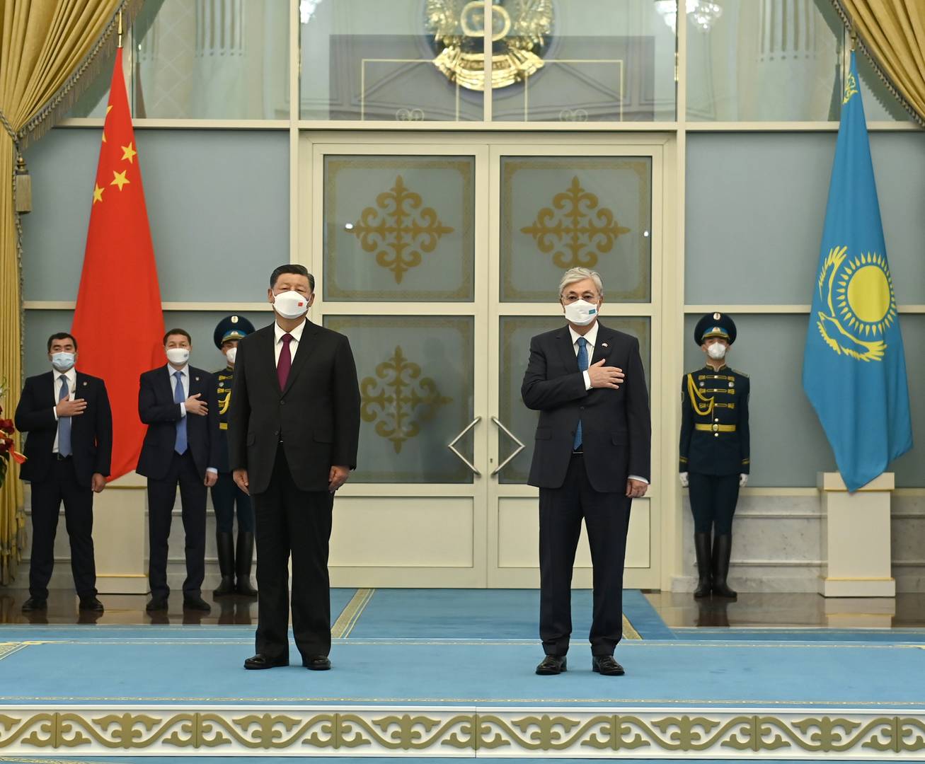 Президент Казахстана Касым-Жомарт Токаев и лидер КНР Си Цзиньпин