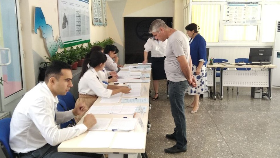 Избирательный участок в Узбекистане