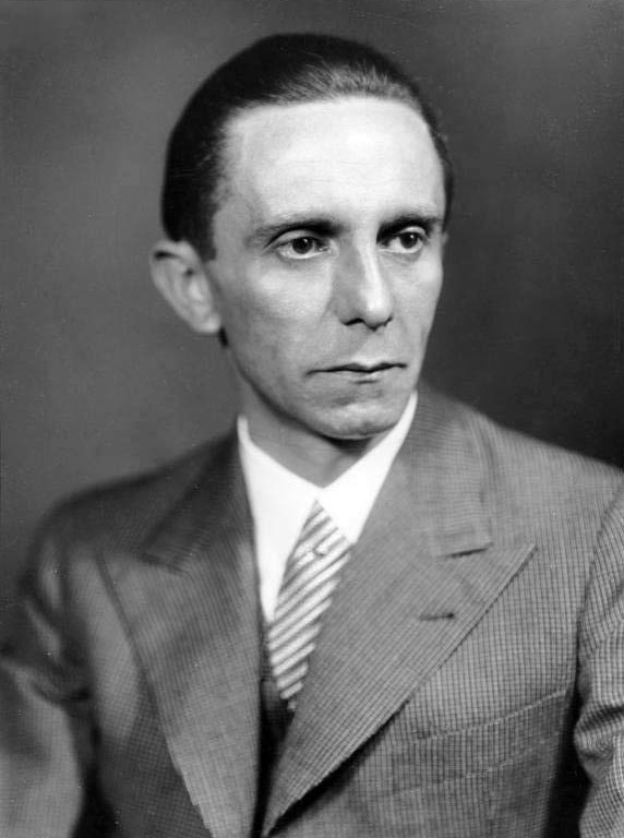 Генрих Хоффман. Йозеф Геббельс. Фото 1933 года