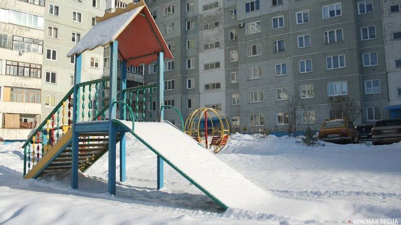 В Белгороде почти на четверти детских площадок нашли нарушения