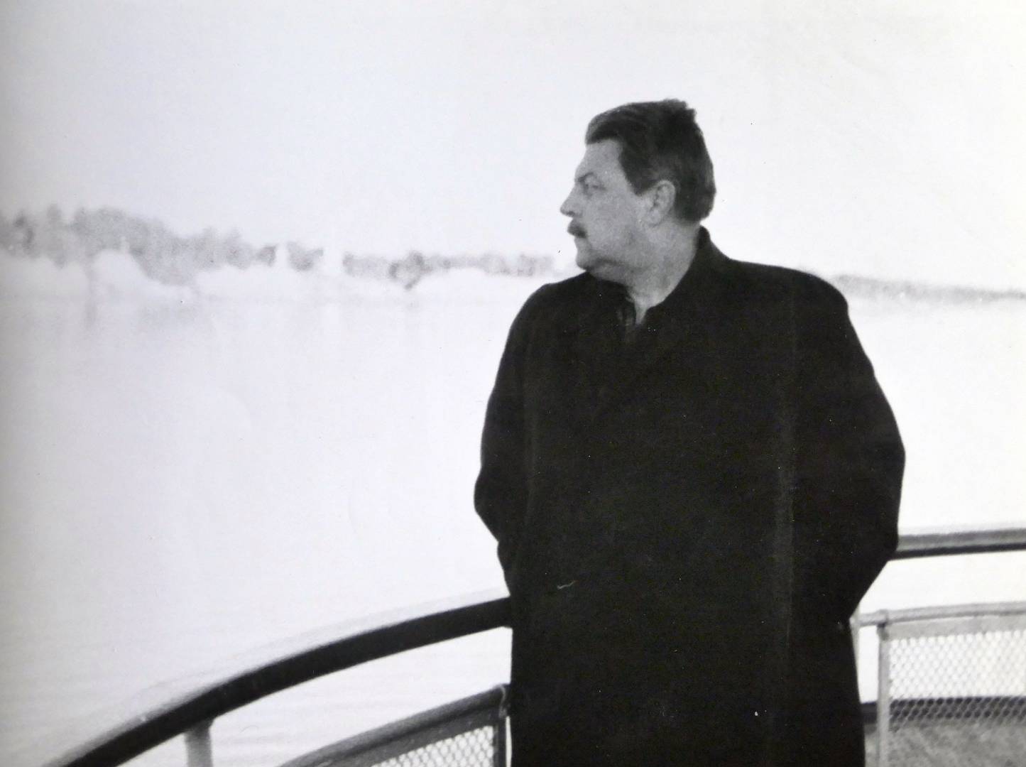 Иван Ефремов на корабле в путешествии по Волге