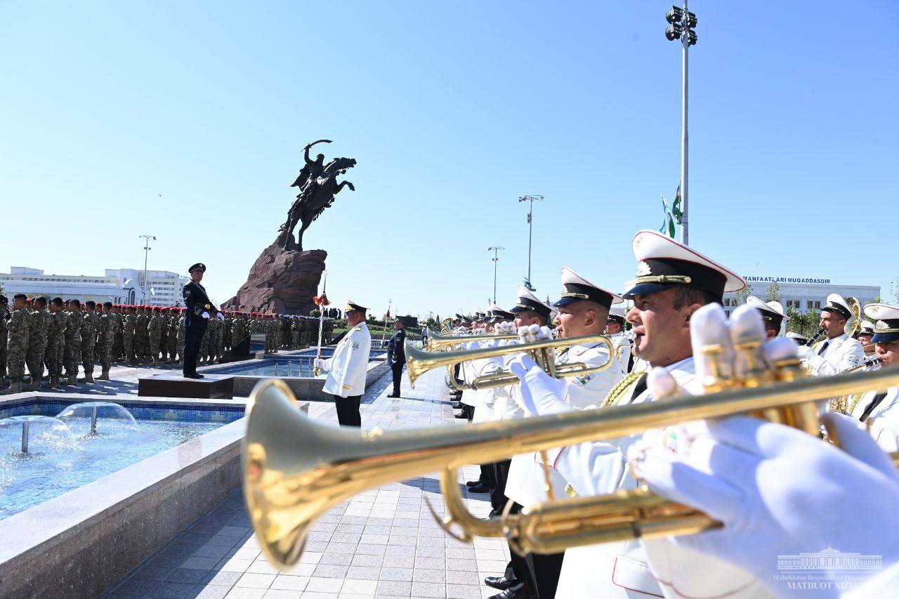 Открытие памятника последнему Хорезмшаху полководцу Джалолиддину Мангуберды