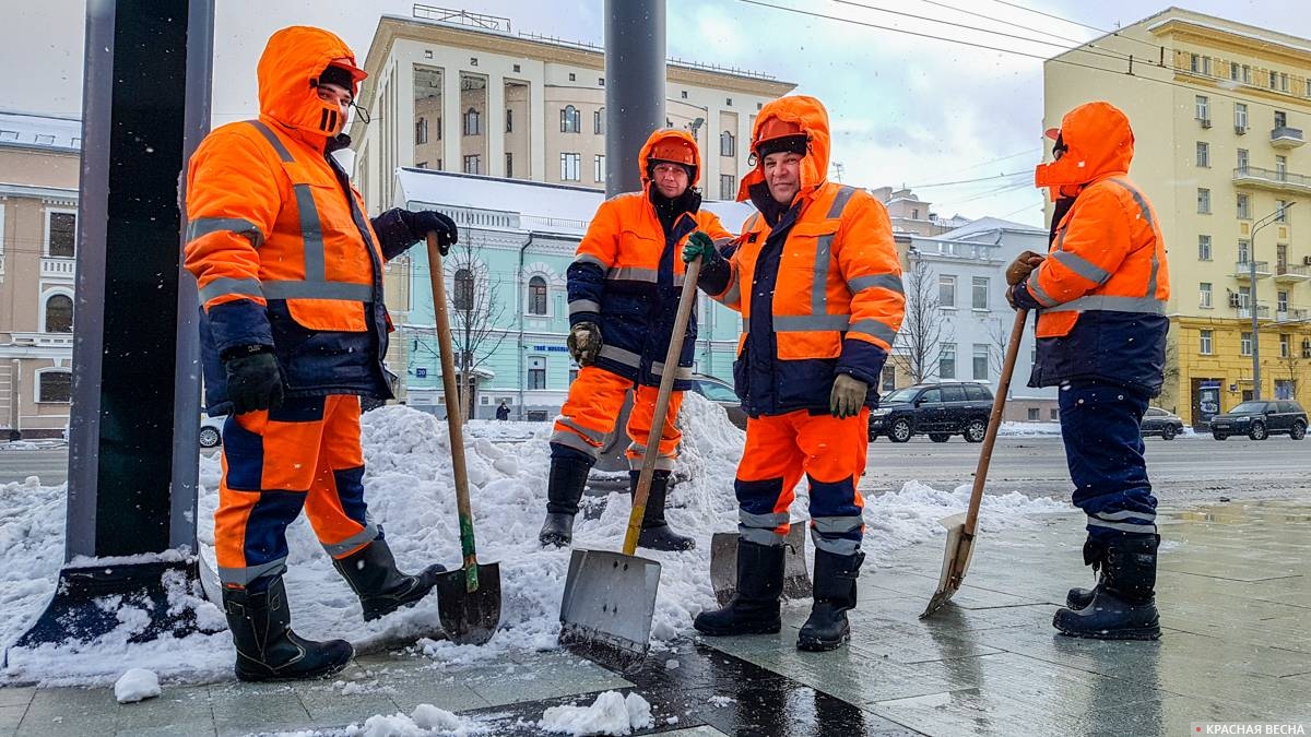 Уборка снега