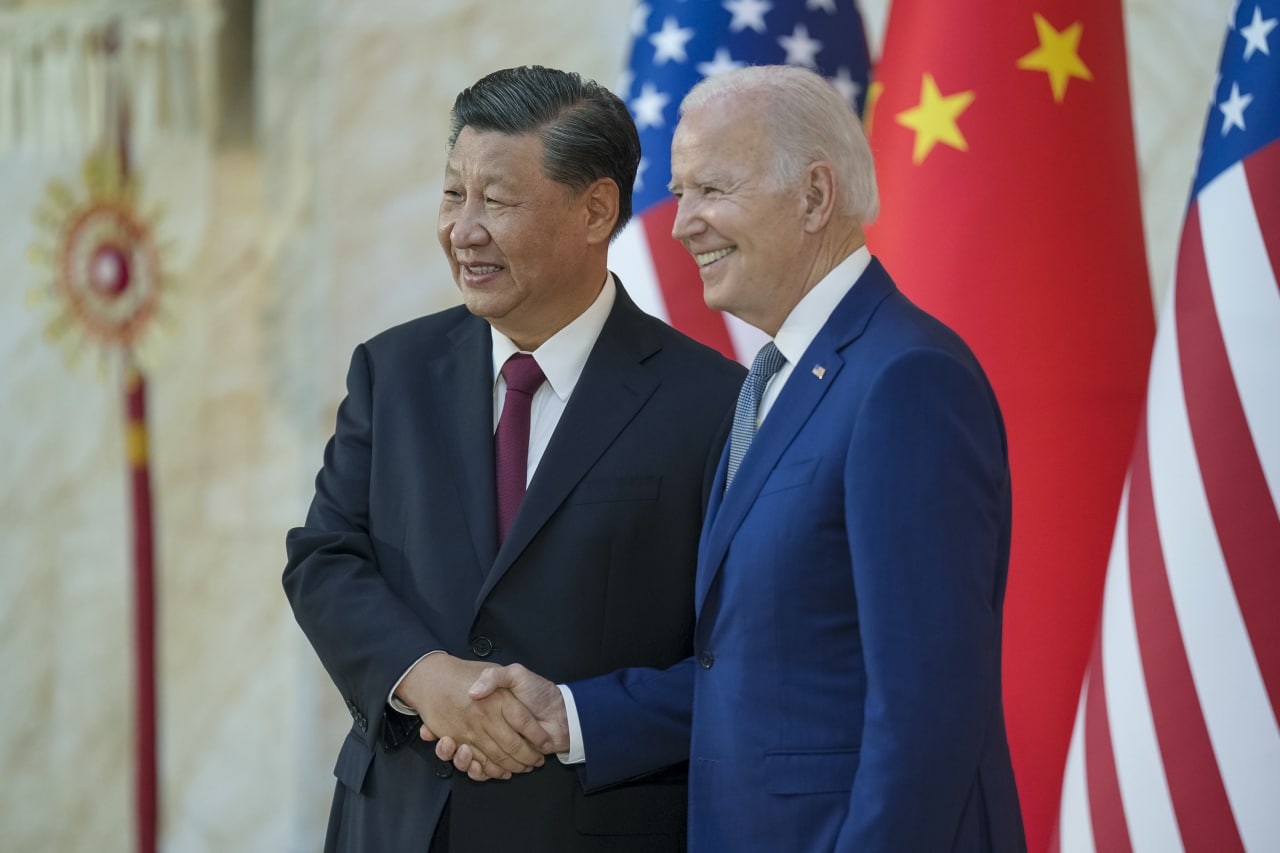 Встреча Си Цзяньпина и Джо Байдена на полях саммита G20 на Бали