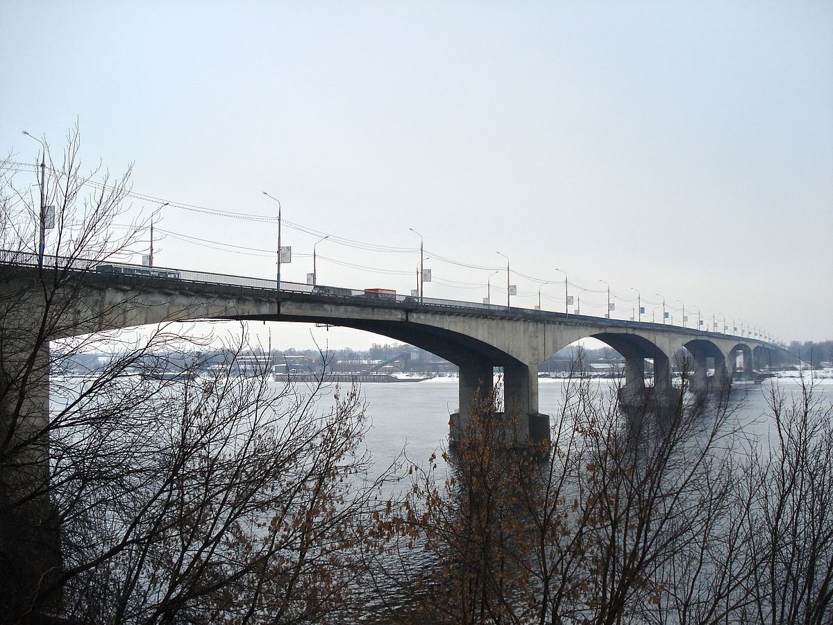 Октябрьский мост в Ярославле
