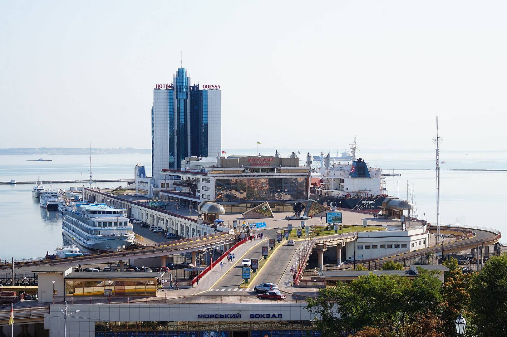 Вид на пассажирский терминал порта. Одесса