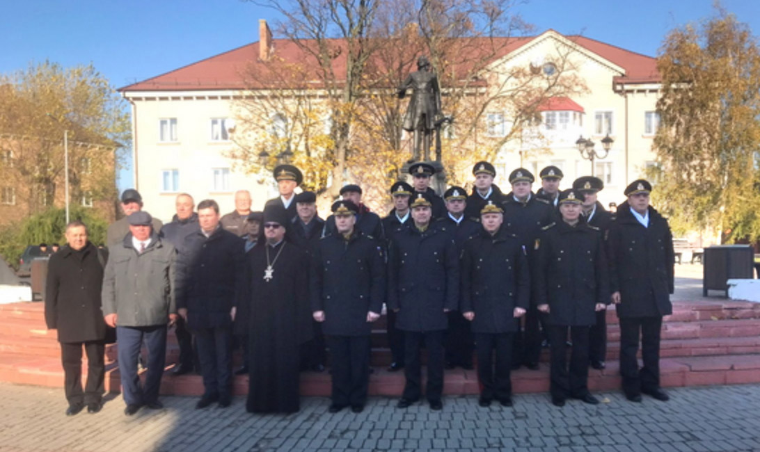 На Балтийском флоте проходят торжественные мероприятия, посвященные Дню моряка-надводника