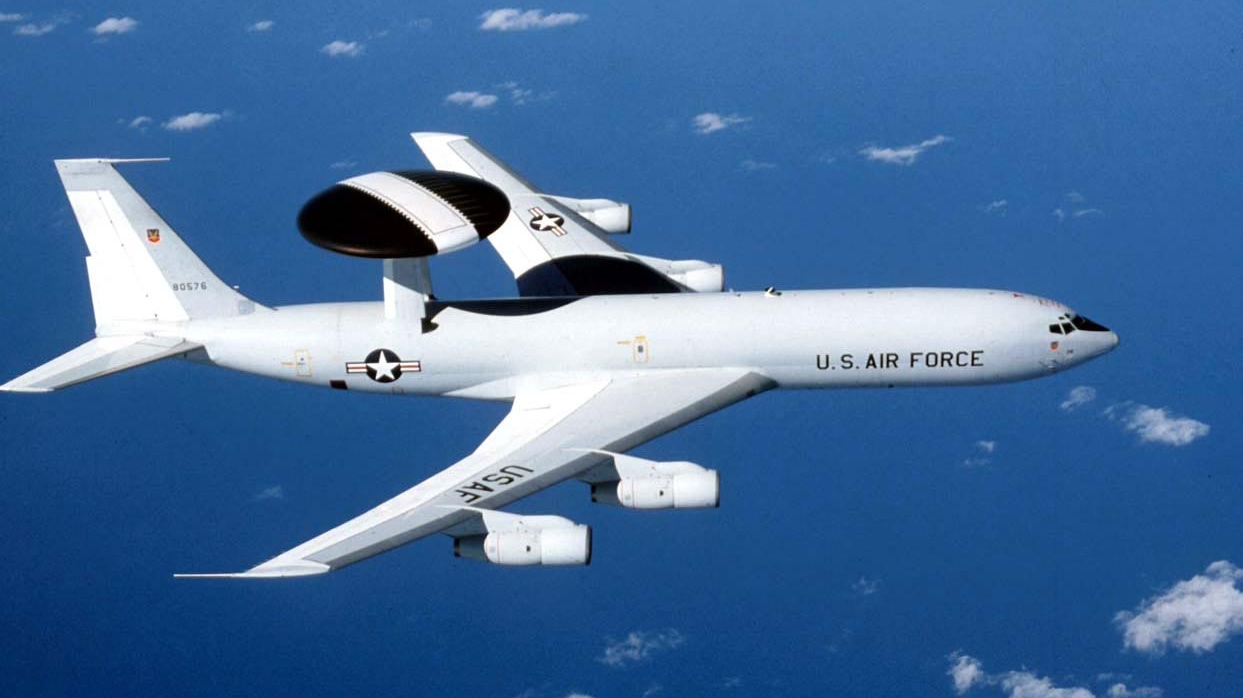 Самолет дальнего радиолокационного обнаружения E-3 Sentry
