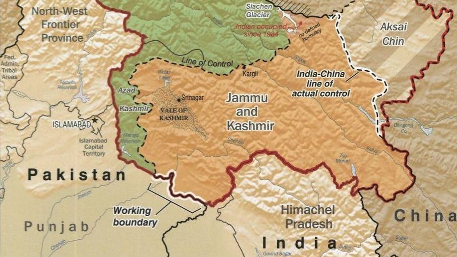 Карта Кашмира, разделенного между Пакистаном и Индией.
