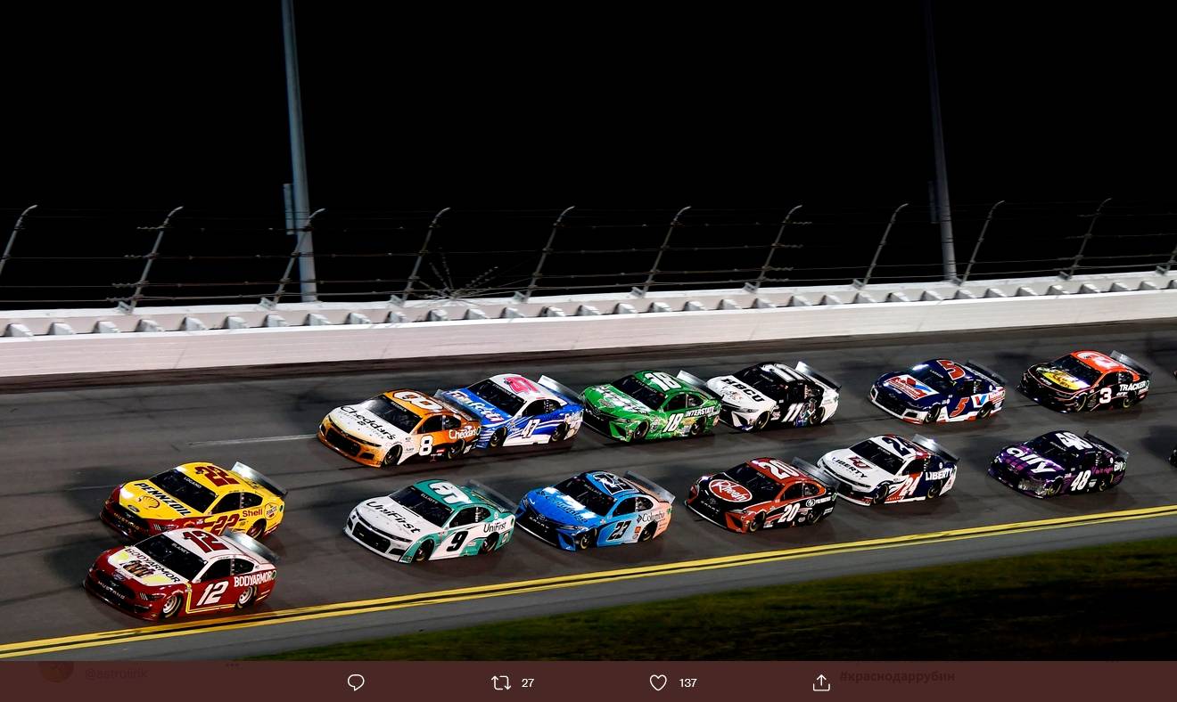Гонка NASCAR на трассе Дейтона