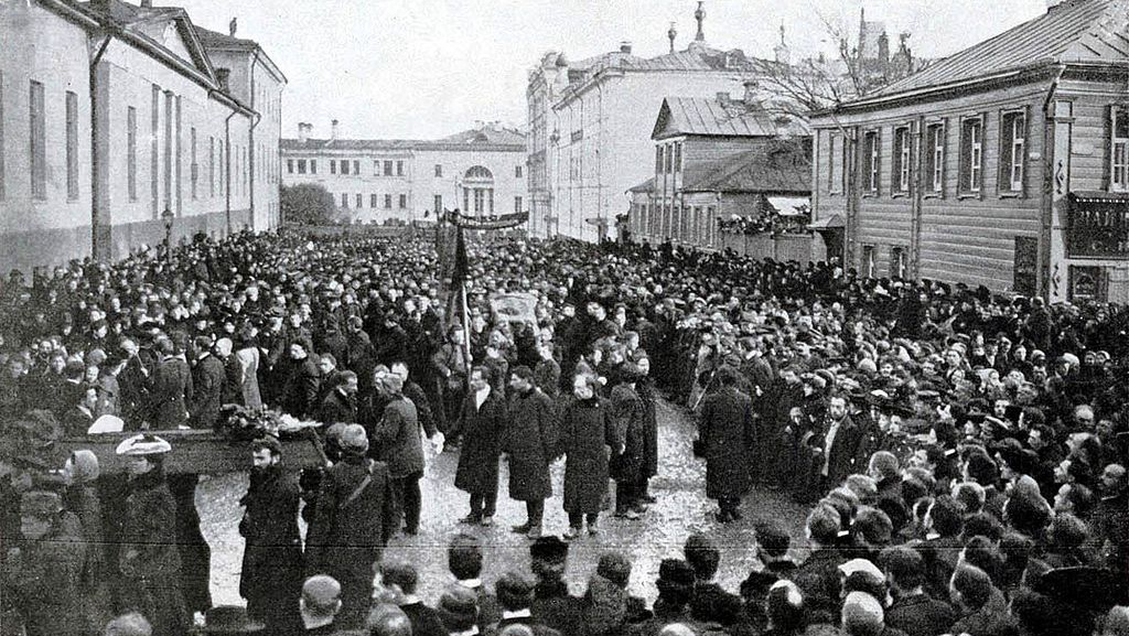 Демонстрация в день похорон Николая Эрнестовича Баумана, убитого 31 октября 1905 года