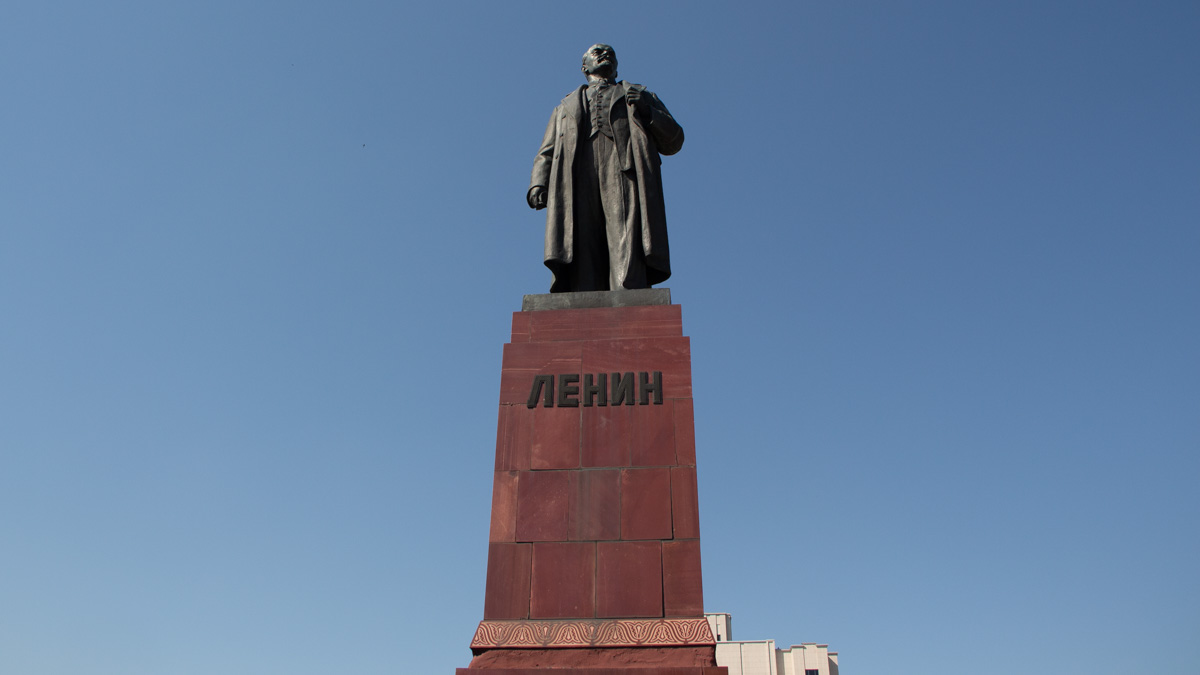 Памятник Ленину на площади Свободы в Казани