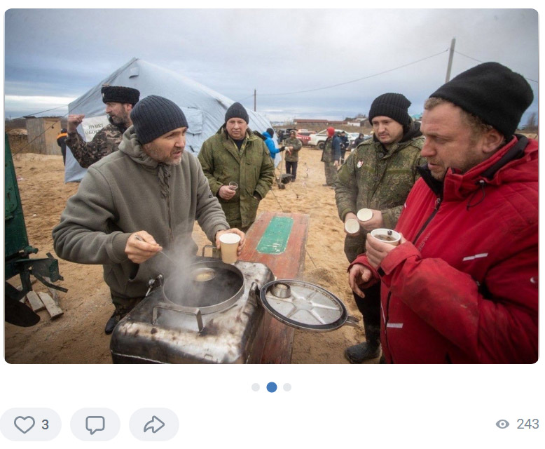 Работа пункта питания и обогрева для добровольцев, очищающих анапские пляжи от мазута