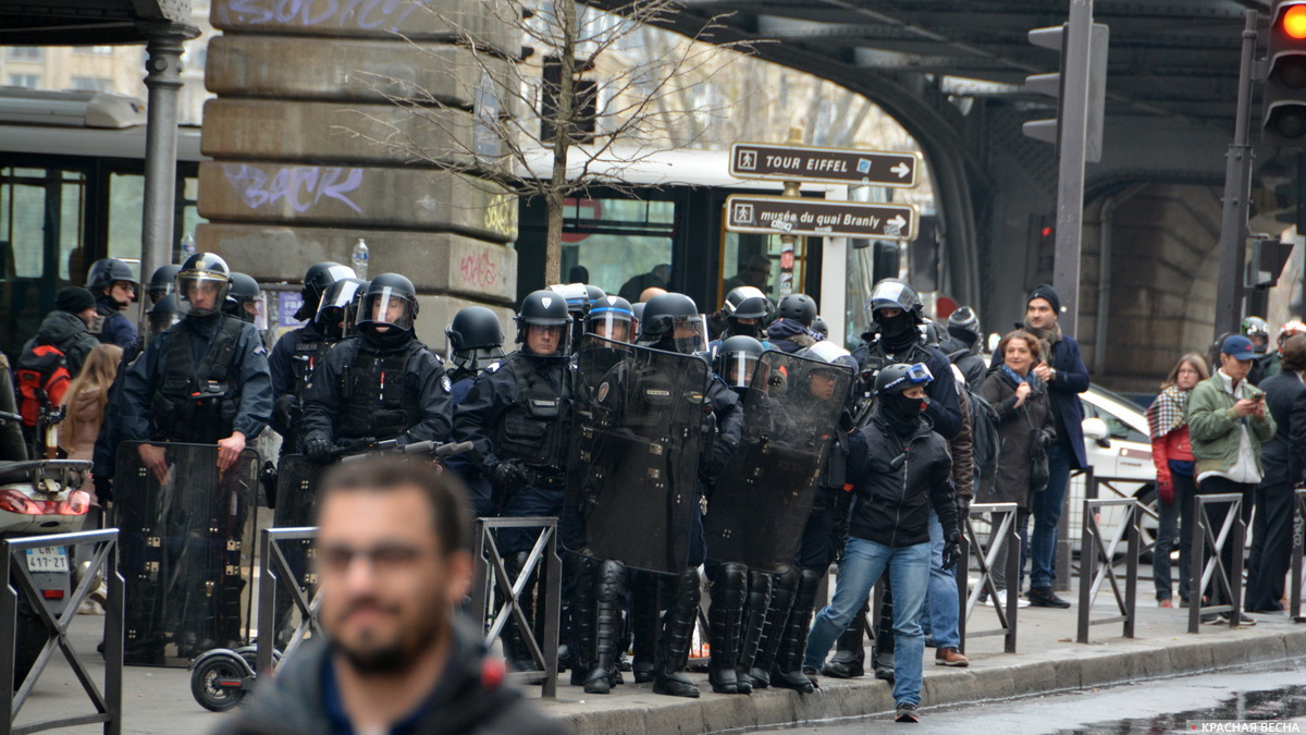 Французская полиция. Париж