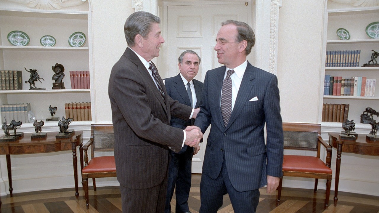 Руперт Мердок с президентом США Рональдом Рейганом. 1983 год.