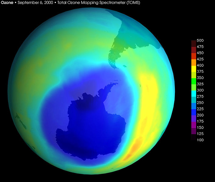 Изображение антарктической озоновой дыры. Сентябрь 2000