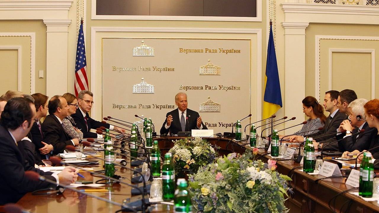 Джозеф Байден на встрече с украинскими законодателями. 2014