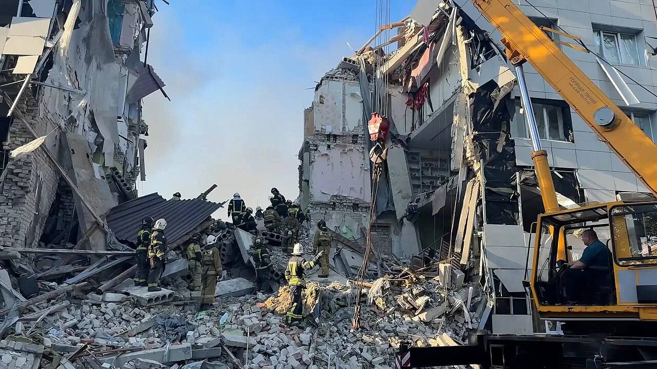Последствия удара по студенческому общежитию и учебным корпусам в Старобельске. 2026