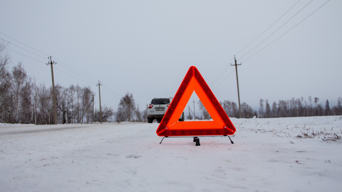 В Москве на шоссе Энтузиастов столкнулись фура и автомобиль | ИА Красная  Весна