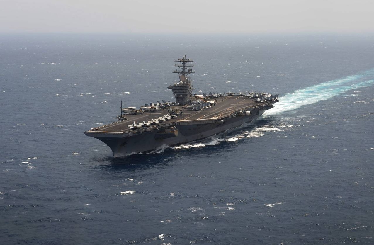 Авианосец USS Nimitz ВВМ США