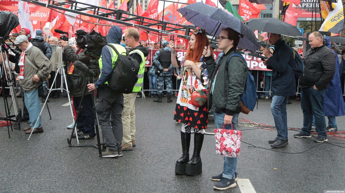 Журналисты на митинге