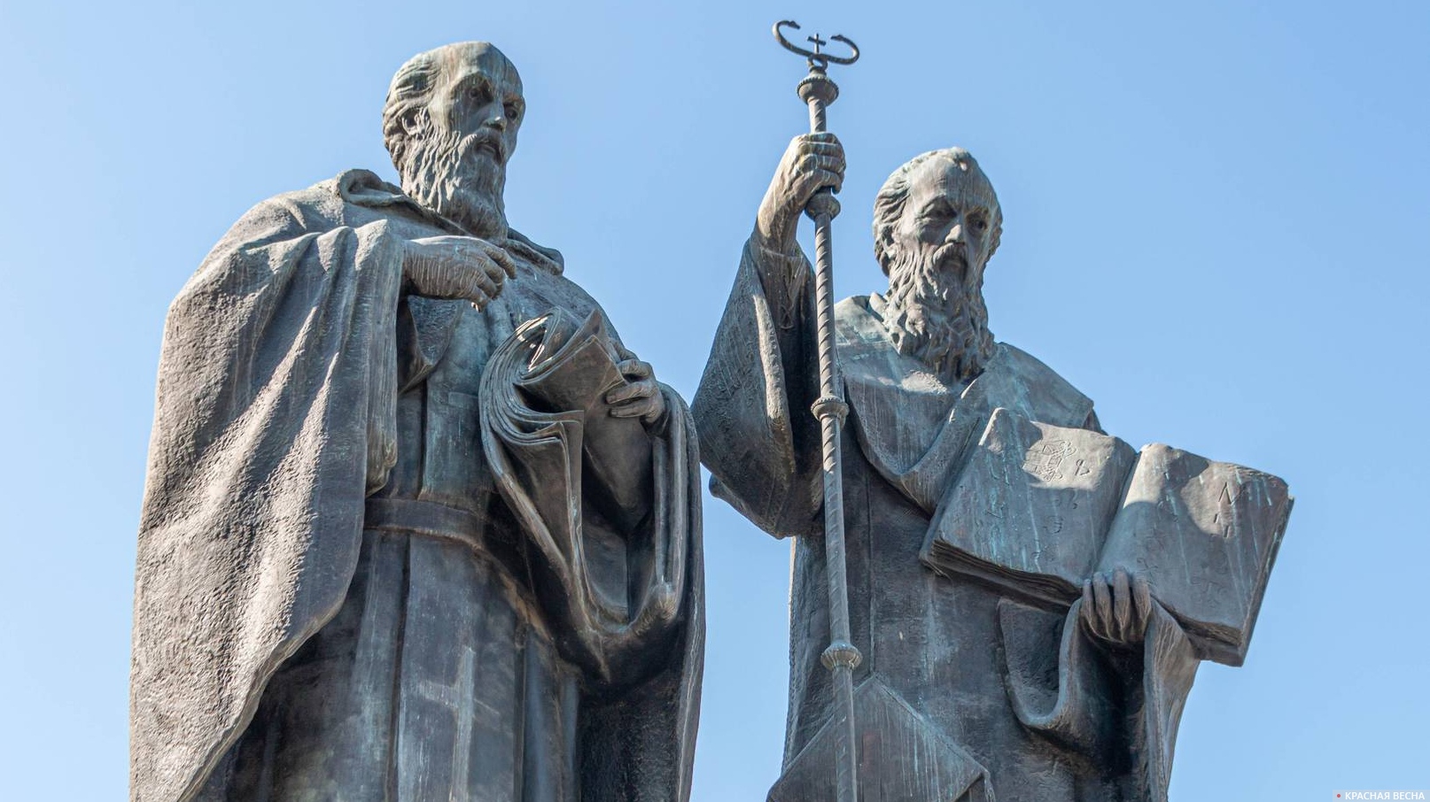 Памятник Кириллу и Мефодию в Скопье. Македония