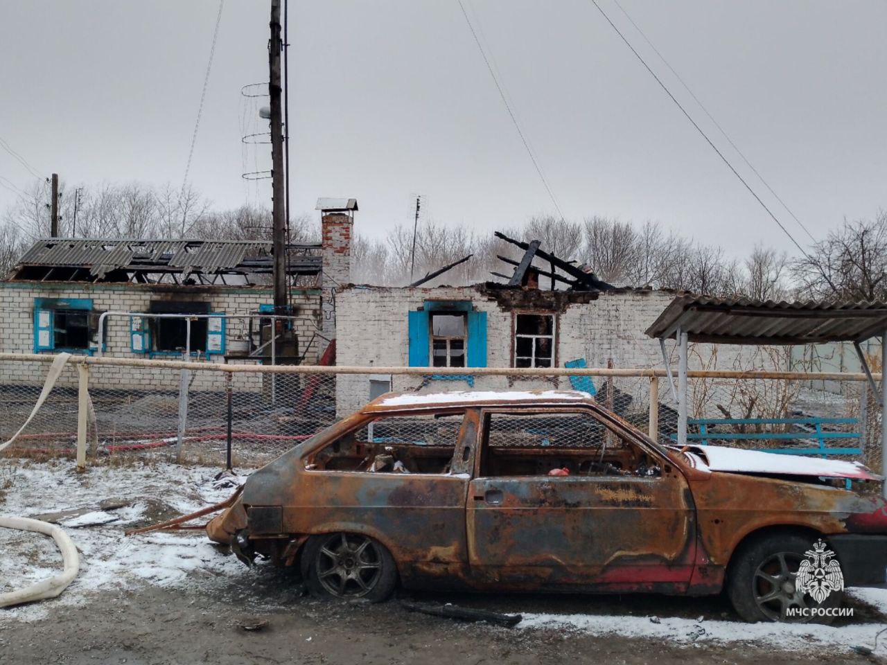 Пожар в частном доме зимой