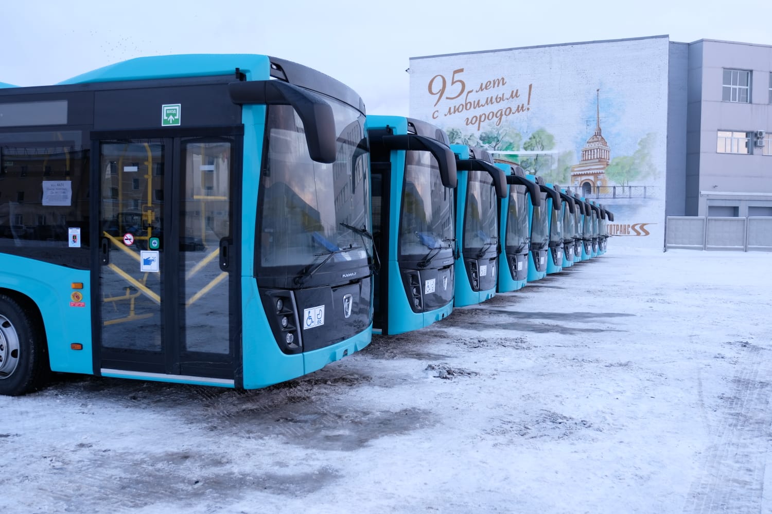Автобусы НефАЗ в Санкт-Петербурге